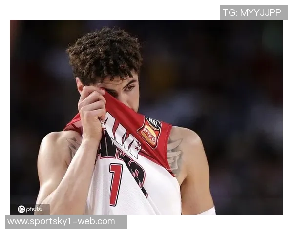 拉梅洛鲍尔坦言球队战绩不理想未来将全力以赴争取进步 拉梅洛鲍尔坦言球队战绩不理想未来将全力以赴争取进步